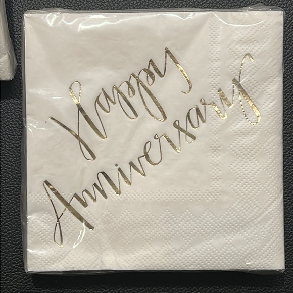 10 Packs “Happy Anniversary” Napkins - Picture 5 of 5